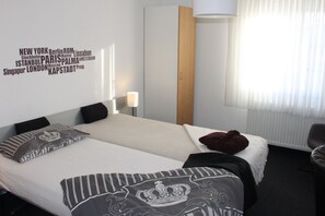 Room - Room '1-Raum-Apartment D19' with Shared Garden and Wi-Fi (Lörrach)
