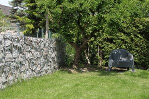 Property grounds - Room '1-Raum-Apartment D19' with Shared Garden and Wi-Fi (Lörrach)