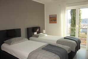 2 bedrooms, WiFi, bed sheets - Apartment '2-Raum- A43 Mit Küche' with Shared Garden and Wi-Fi (Lörrach)