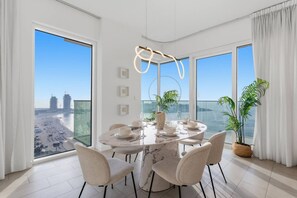 Dining - Stunning View 2 Bedroom apartment w Private Beach (Dubai)
