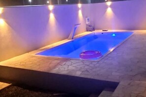 Outdoor spa tub - Pousada Vila Palmital (Paraty)