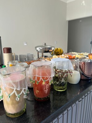 Petit déjeuner buffet compris tous les jours