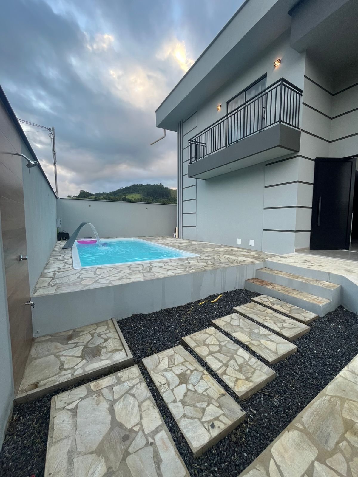 Habitación cuádruple, balcón | Balcón