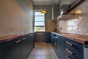 Fridge, oven, stovetop, dishwasher - Exquisite grandeur - Central Bath (Bath)