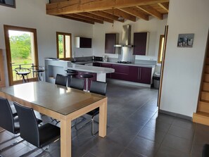 Private kitchen - Holiday Home “Belle Villa 160” with Private Pool, Shared Terrace and Wi-Fi (Blars)