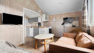 Basic Cabin | Living area