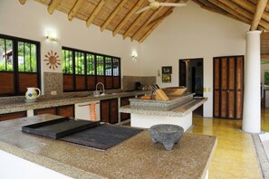 Private kitchen - TopSpot® con Linda Vista al valle En Entrepuentes! (Apulo)