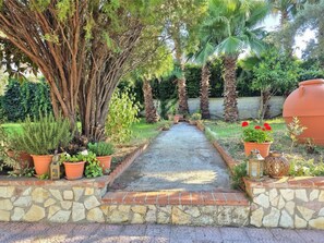 Property grounds - VFH The Sicilian Dream Pool Villa (Altavilla Milicia)