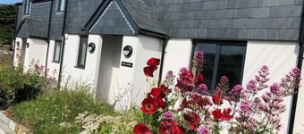 Comfortable stylish new family home close to Tintagel & North Cornwall coastpath