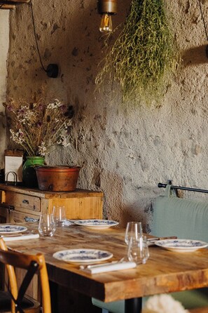 Serveert lunch en diner, Franse gerechten