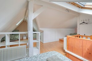 Room - LargeHouse* Paris Disneyland, Villepinte Expo, CDG (Aulnay-sous-Bois)