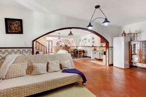 Living area - Adega do Solar de Sebolido – Retreat with Douro River View (Sebolido)