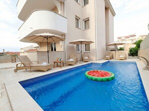 Outdoor pool - One-bedroom apartment Grey Goose 9 with private balcony (Novalja)