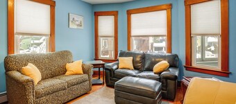 9 Mi to Wachusett Mtn! Family Base w/ Porch