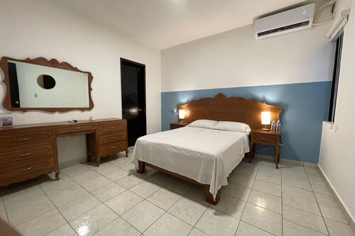 Modern and spacious suite : fast WiFi + private parking
