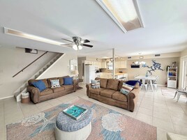 House, Multiple Beds, Hot Tub (A-Frame of Mind) | Living area