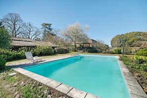 Pool - Bed and Breakfast 'La Mare' with Shared Terrace, Shared Garden and Wi-Fi (Rieucros)