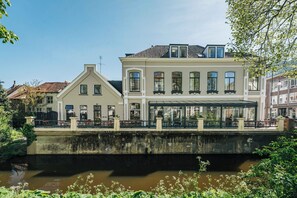 Front of property - Café Hotel De Prins (Zutphen)
