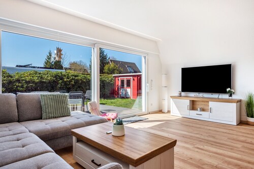 Ferienhaus Freddys Strandhaus – strandnah, mit Strandkorb, familienfreundlich, Terrasse, Garten