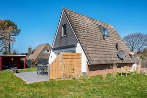 Exterior - Freddy’s Beach House – Close to the Beach, Beach Chair, Family-Friendly, Terrace, Garden (Cuxhaven)