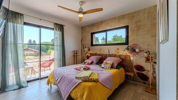 1 bedroom, WiFi, bed sheets