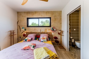 1 bedroom, WiFi, bed sheets - Double Room 'Coquelicot' with Saltwater Pool, Shared Terrace & Garden (Parentis-en-Born)