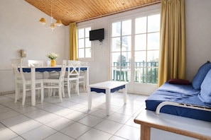 Interior - Apartment at Bourgenay Golf Course for 4–6 people (Talmont-Saint-Hilaire)
