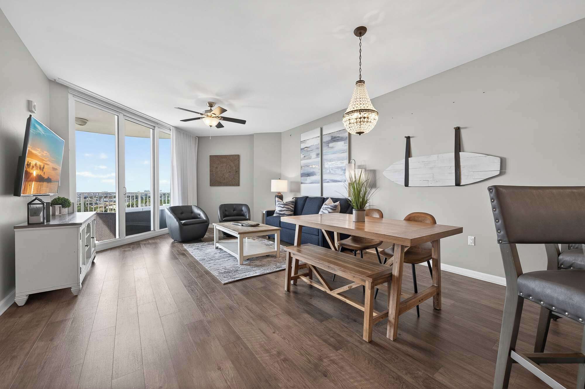 Condo, Multiple Beds, Balcony, City View (Cozy Retreat in the) | Living area
