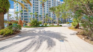 Exterior - Cozy Retreat in the Sky (Destin)