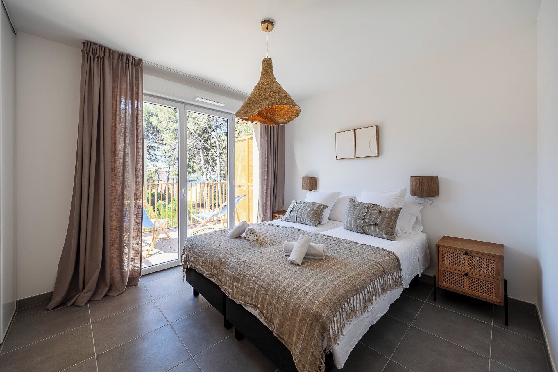 3 bedroom apartment + rooftop