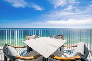 Outdoor dining - Phoenix Gulf Shores II 1904  Luxury Gulf-Front Condo -Lazy River Stunning Views (Gulf Shores)
