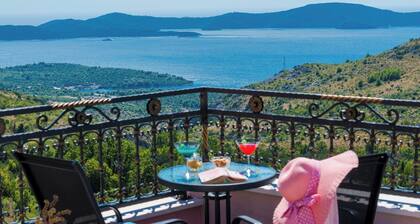 Villa Sun Haven - Three Bedroom Villa, Sleeps 8