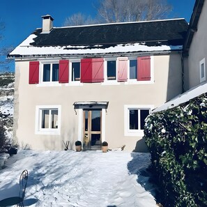 Exterior - Gite at Domaine du Mas Bresson: Authentic Cévennes Retreat in Nature (Dourbies)