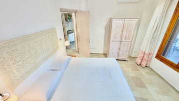 Familienapartment | Zimmersafe, Bügeleisen/Bügelbrett, Babybetten, Bettwäsche