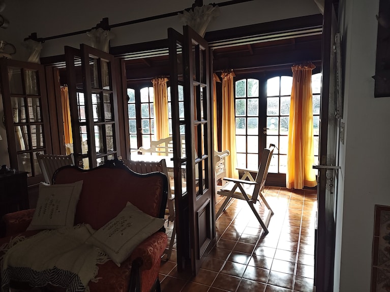 Casa Quinta En City Bell A 300 Mts Polo Gastronómico Y A 40min Del Obelisco - La Plata