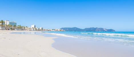 Playa en los alrededores