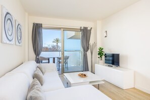 Living area - Incredible Sea Views – 50 m from Cala Millor Beach (Cala Millor)