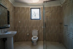 Quarto casal standard | Banheiro