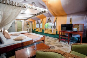 Tent - Bofa Beach Resort (Kilifi)