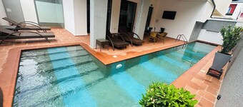 Vievely Suites and Apartments