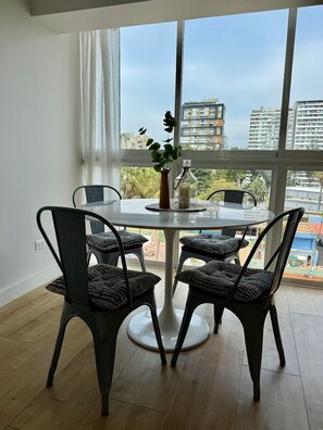 Dining - APT SAN MARTIN - BARRANCO (Lima)