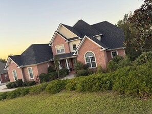 Exterior - Perfect 5-bedroom house with AC in wonderful Evans (Evans)