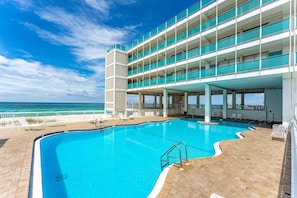 Pool - Beachfront Balcony + Pool | Sleeps 3 | Pier Park (Panama City Beach)