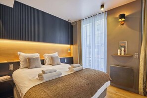 2 bedrooms, desk, iron/ironing board, WiFi - Superb duplex in the center of Paris (Paris)