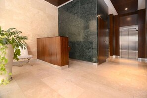 Immagine non classificata, 4 di 10, pulsante