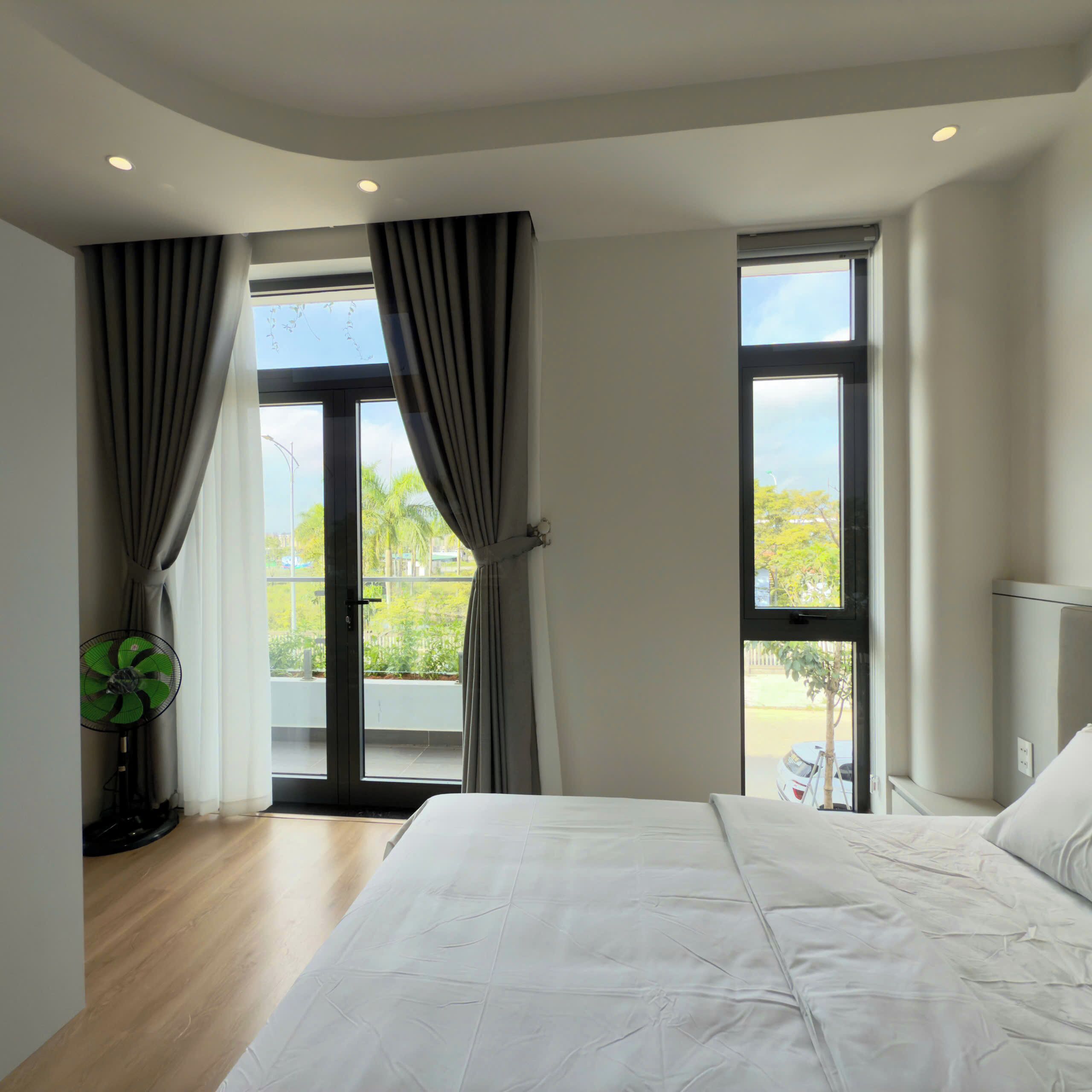 Chambre Double Familiale, balcon, vue ville