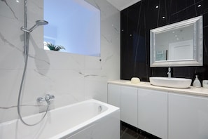 Apartment (1 Bedroom) | Bathroom - Green Horizon (Dubrovnik)