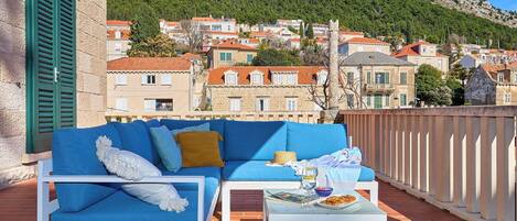 Apartment (1 Bedroom) | Front of property