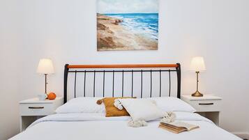 1 chambre, fer et planche à repasser, lits bébé (en supplément)