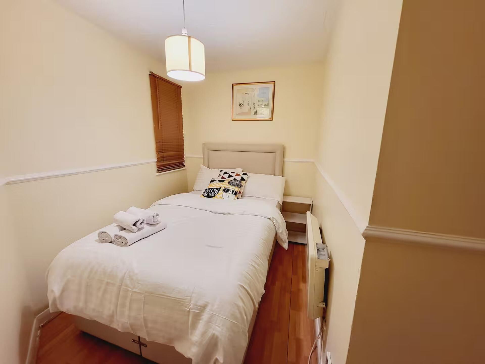 2 bedrooms, iron/ironing board, free WiFi, bed sheets